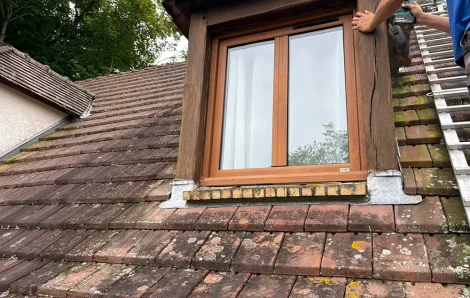 Ponçage lasure boiseries Maule 78580