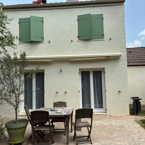 Ravalement de façade : avantages, timing et pièges à éviter à Vernouillet — image à la une
