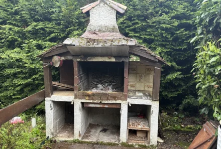 Démolition et évacuation barbecue extérieur à Limay – ARTISAN MY RENOVATION