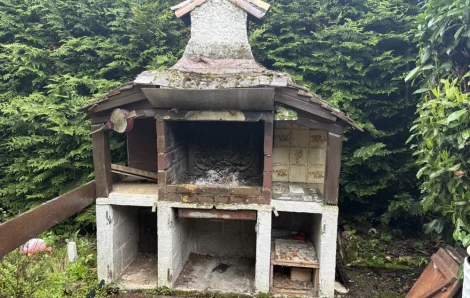 Démolition et évacuation barbecue extérieur à Limay – ARTISAN MY RENOVATION